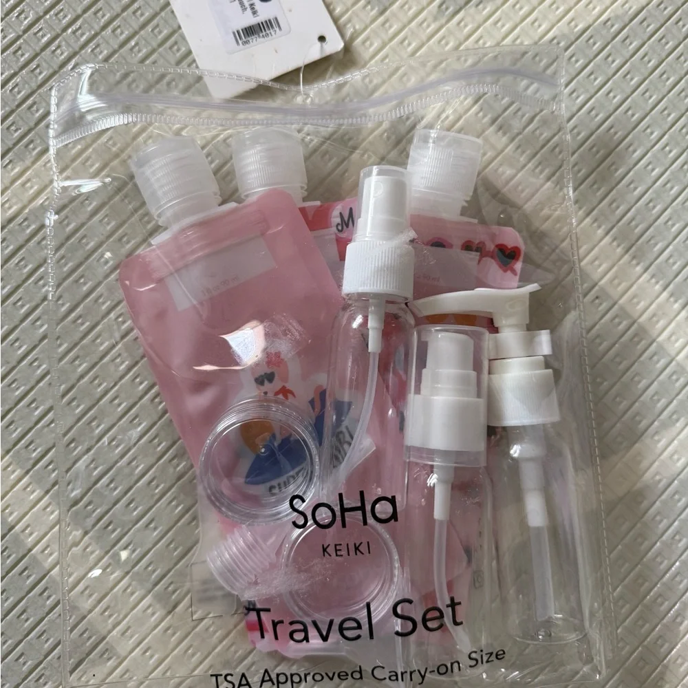 NWT! SOHA Hawaii Clear Travel Toiletry Bottle 11 Piece Set with Pink Accents